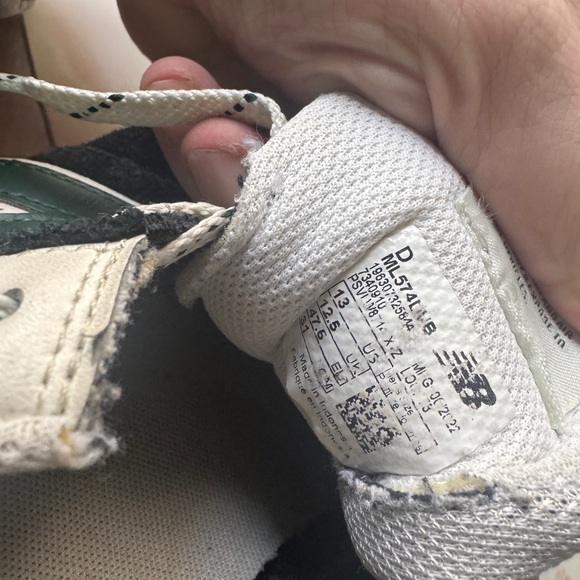 New Balance 574 blue Black and Green Sneakers - Picture 4 of 4